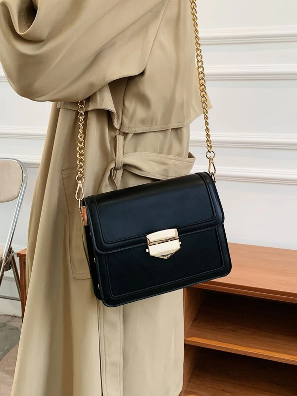 Tijdloze elegantie met deze vegan tas een must have voor elke fashionista